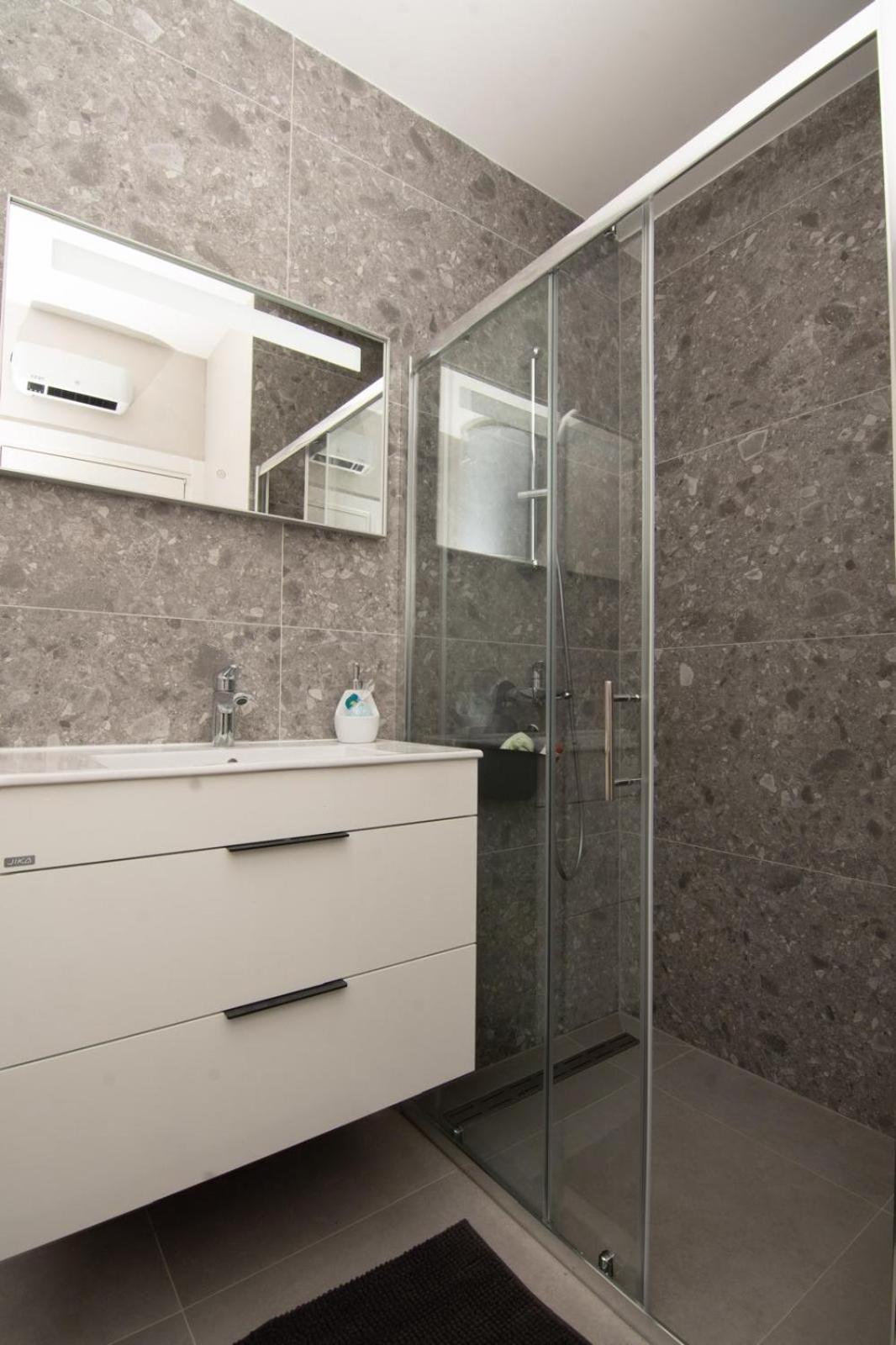 Studio Apartman Apollonia Синь Экстерьер фото